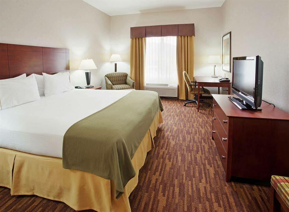 Holiday Inn Express Yreka-Shasta Area, An Ihg Hotel Dış mekan fotoğraf